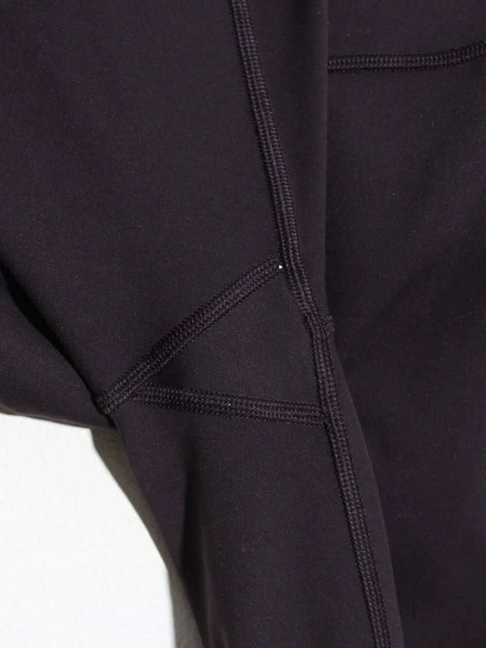 Lululemon In Movement 7/8 Tight Leggings *Everlux 25